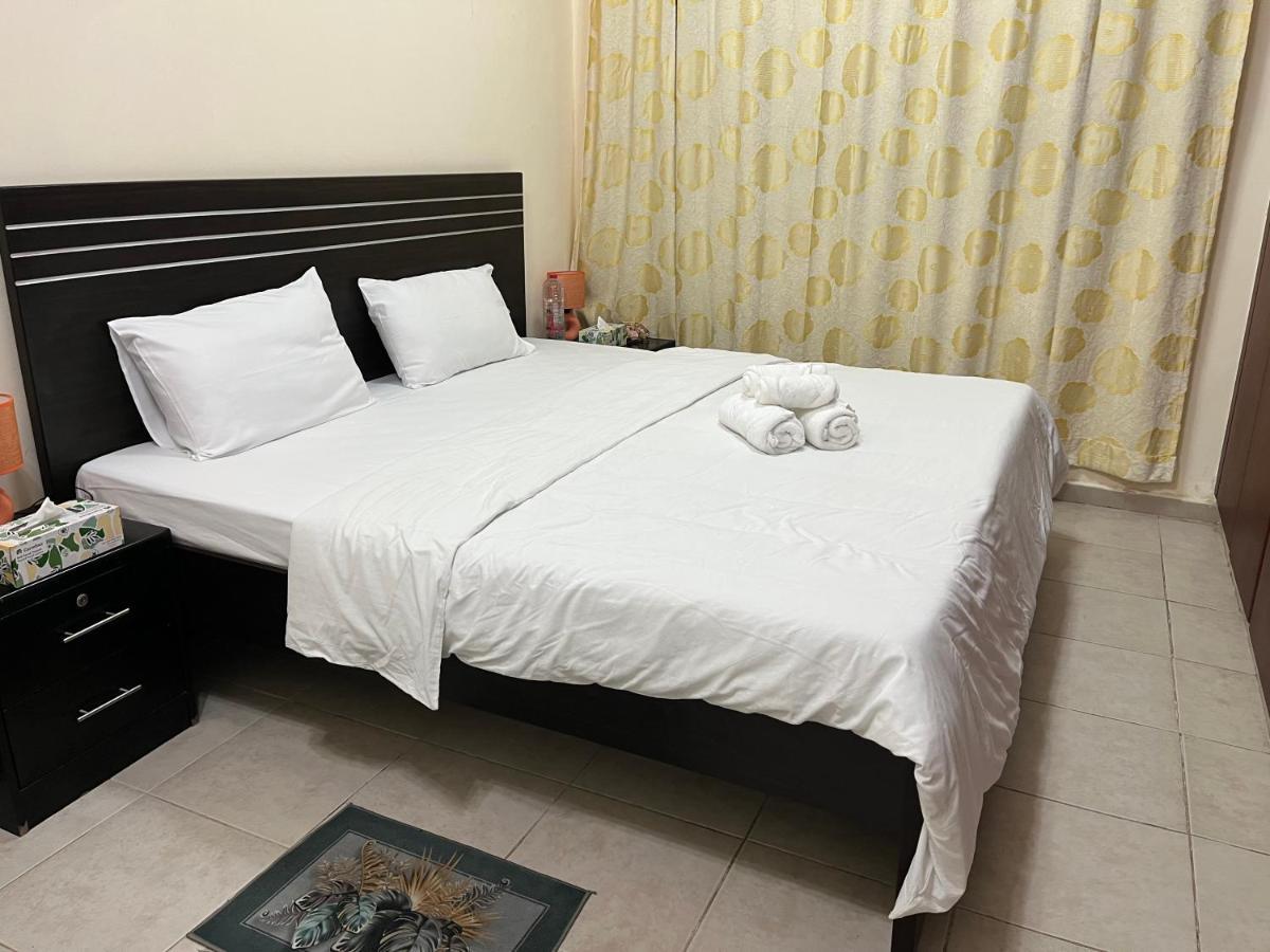 Master Room Attached Bathroom Dubai Buitenkant foto