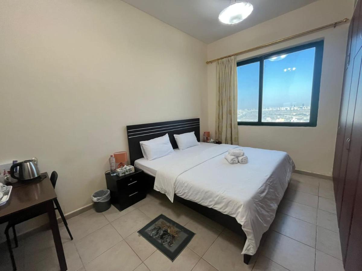 Master Room Attached Bathroom Dubai Buitenkant foto