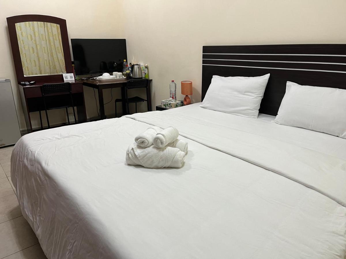 Master Room Attached Bathroom Dubai Buitenkant foto